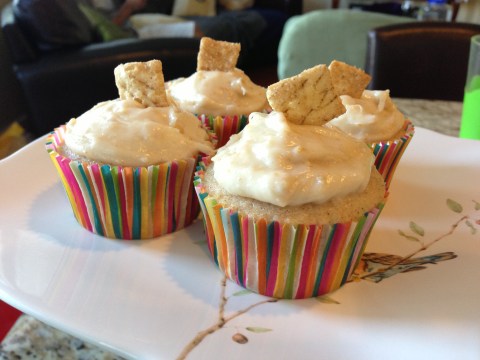 Cinnamon Toast Crunch cupcakes